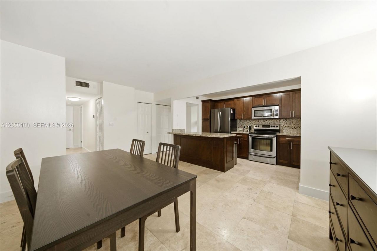 3440 NE 192nd St , Unit 1P-A, Aventura, FL 33180 Photo