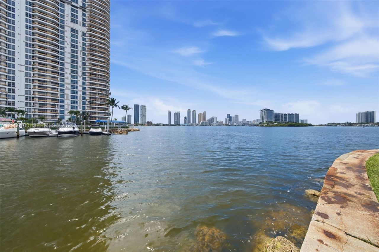 3440 NE 192nd St , Unit 1P-A, Aventura, FL 33180 Photo