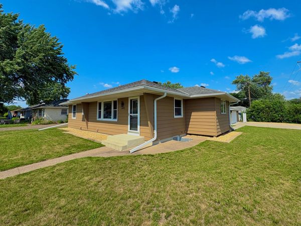 8485 Granada Avenue S, Cottage Grove, MN 55016