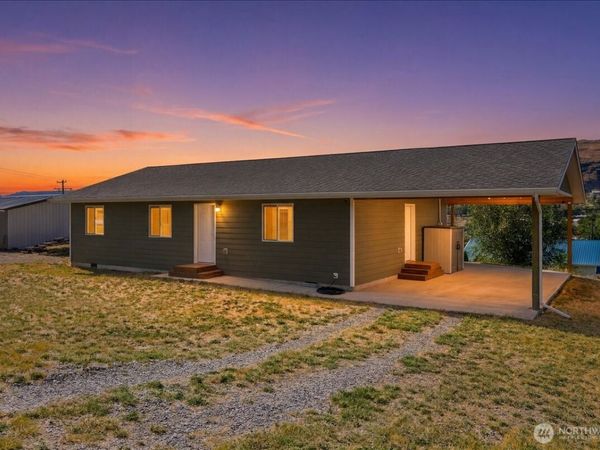 109 C Street , Grand Coulee, WA 99133