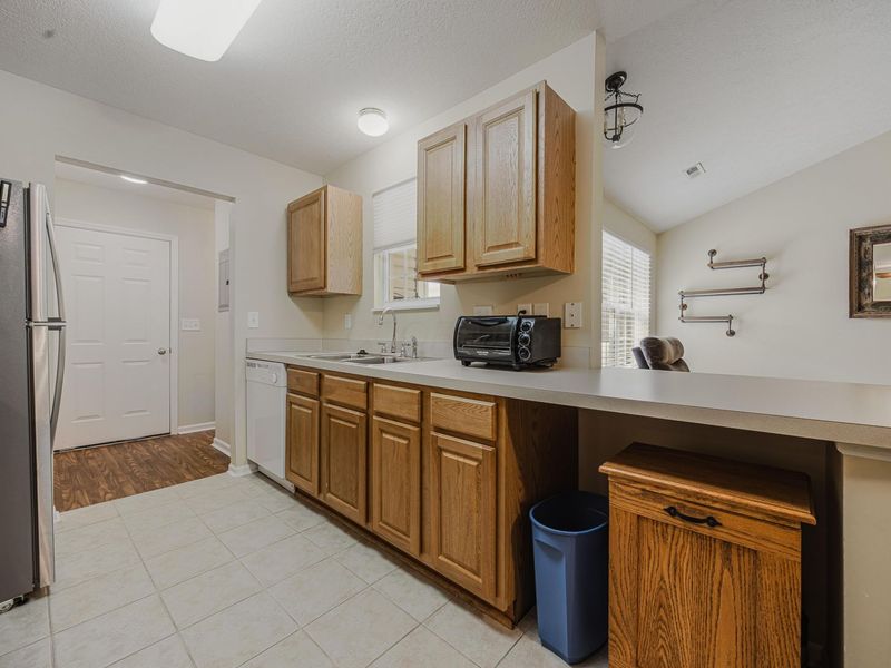 713 Kildow Court, Ashville, OH 43103 Photo 12