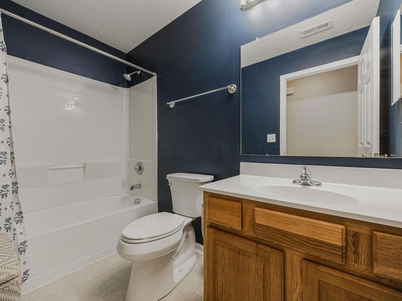 713 Kildow Court, Ashville, OH 43103 Photo 14