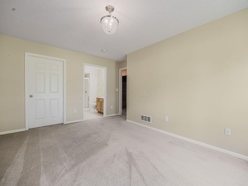 713 Kildow Court, Ashville, OH 43103 Photo 18