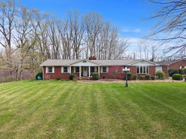 97 State Route 810 , Kuttawa, KY 42055