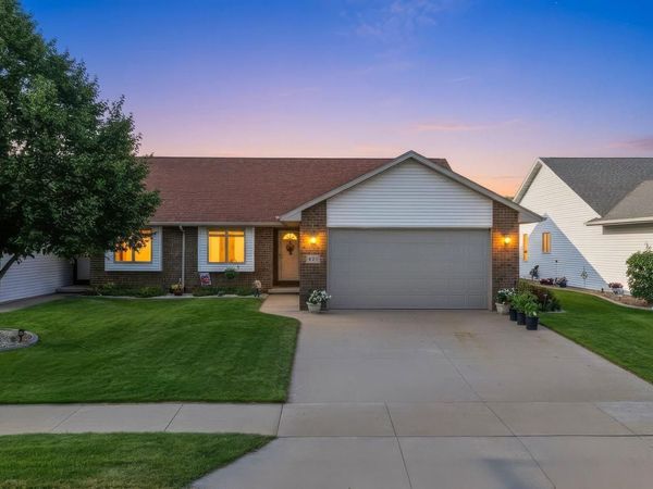 420 W ELM DRIVE, Little Chute, WI 54140