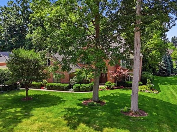 2534 Oakmoor Lane, Miami Township, OH 45459