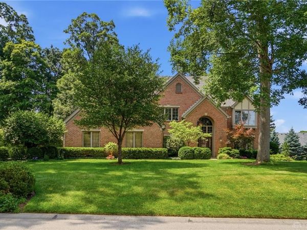 2534 Oakmoor Lane, Miami Township, OH 45459
