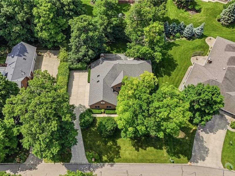 2534 Oakmoor Lane, Miami Township, OH 45459 Photo 2