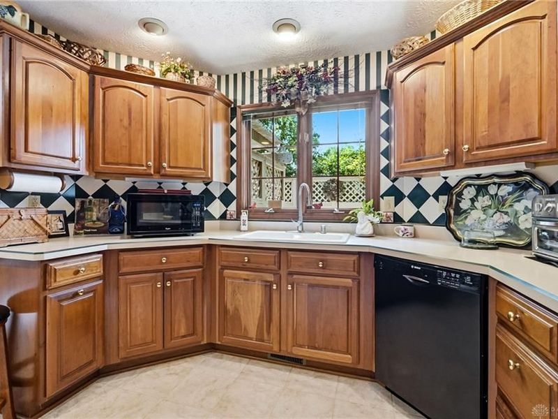 2534 Oakmoor Lane, Miami Township, OH 45459 Photo 23
