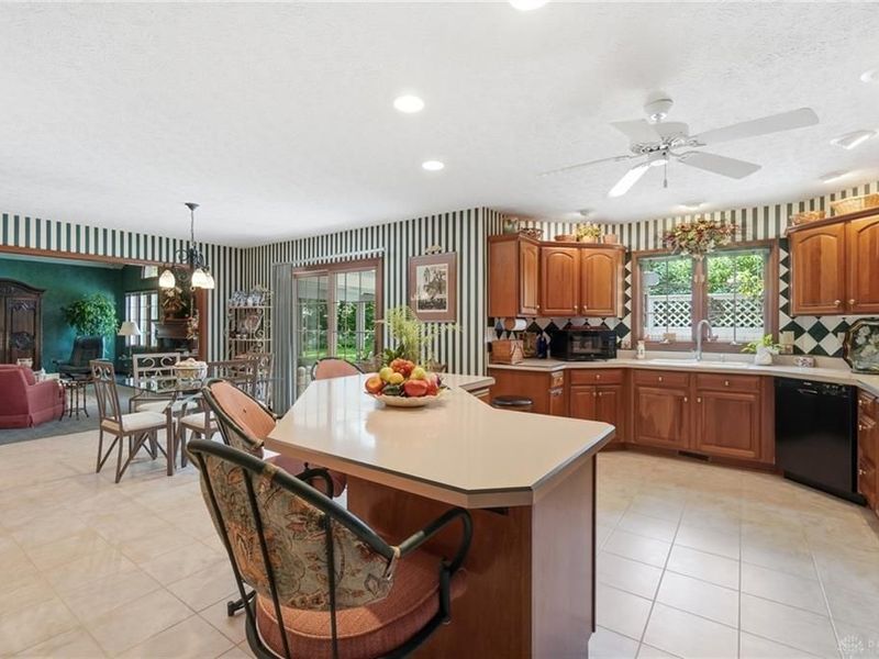 2534 Oakmoor Lane, Miami Township, OH 45459 Photo 23