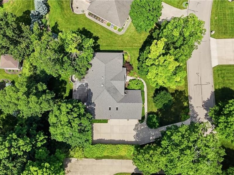 2534 Oakmoor Lane, Miami Township, OH 45459 Photo 3