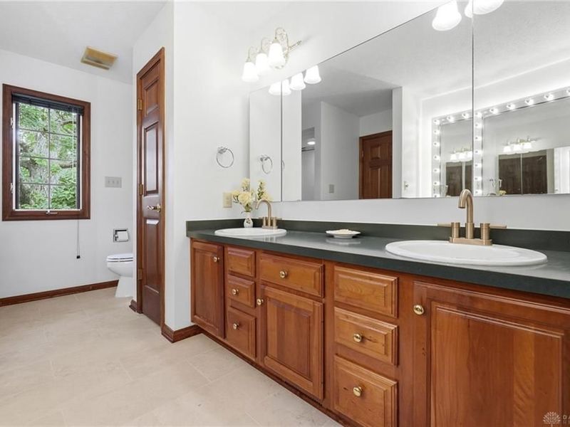2534 Oakmoor Lane, Miami Township, OH 45459 Photo 55