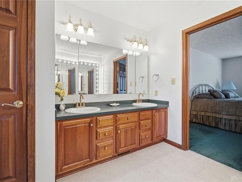 2534 Oakmoor Lane, Miami Township, OH 45459 Photo 58