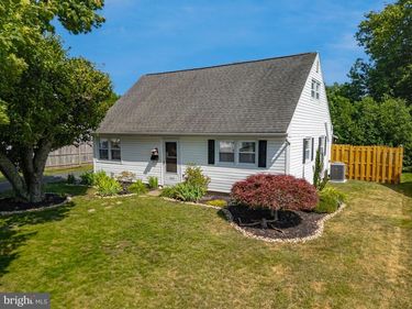 1915 EASTMAN AVENUE, BETHLEHEM, PA 18018