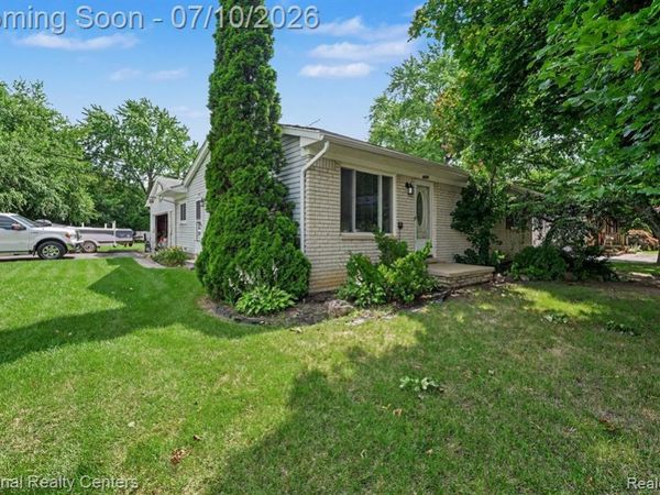 4771 Hatchery Road, Waterford Twp, MI 48329