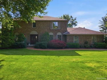 28854 Eton Glen, Farmington Hills, MI 48331