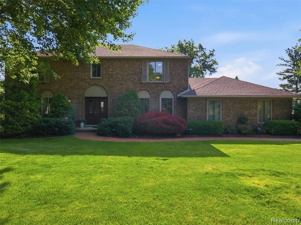 28854 Eton Glen, Farmington Hills, MI 48331