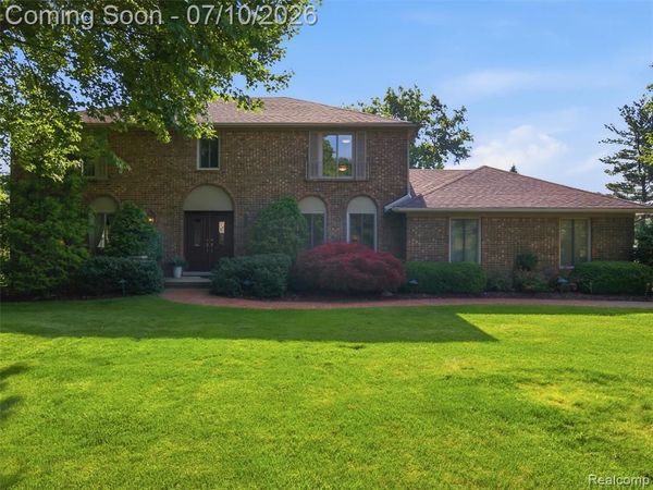28854 Eton Glen, Farmington Hills, MI 48331