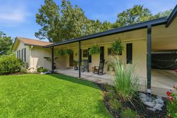 7747 Ovaldale Drive photo 4