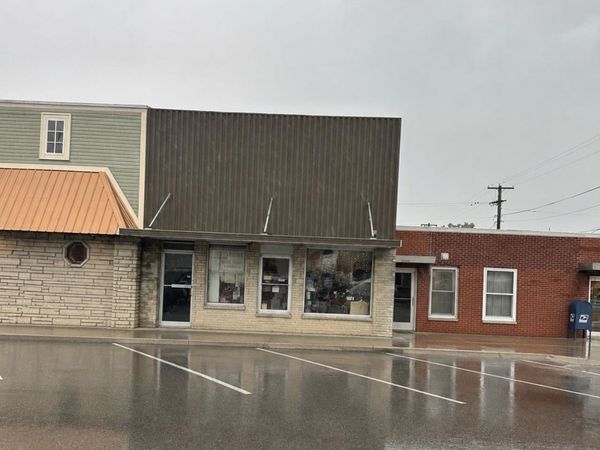304 Franklin Street, Delhi, IA 00000