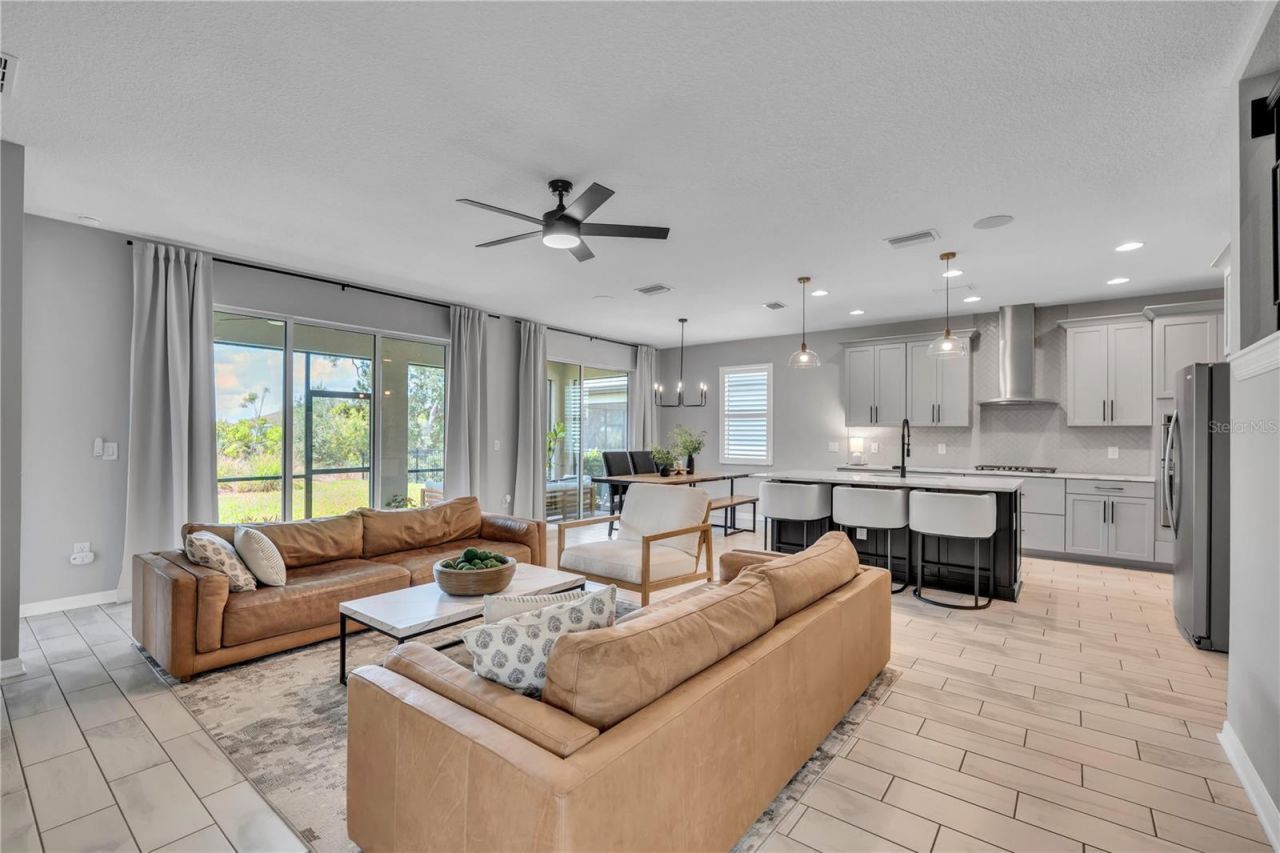 16942 Savory Mist Circle , Bradenton, FL 34211 Photo