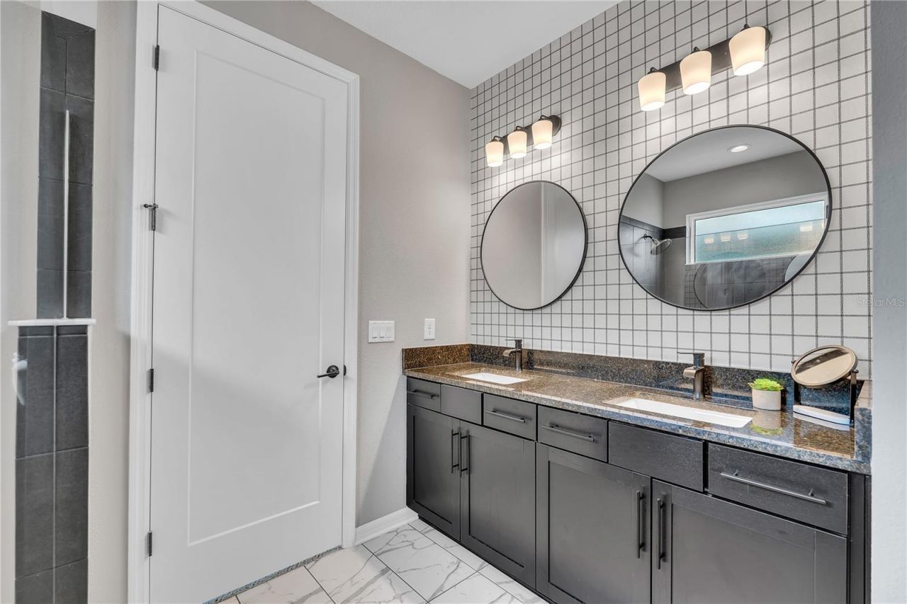16942 Savory Mist Circle , Bradenton, FL 34211 Photo