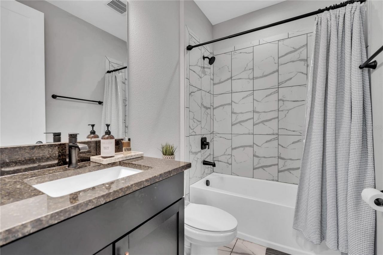16942 Savory Mist Circle , Bradenton, FL 34211 Photo