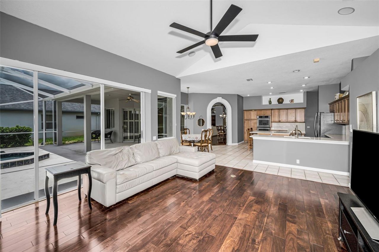 4084 Ligustrum Drive , Palm Harbor, FL 34685 Photo