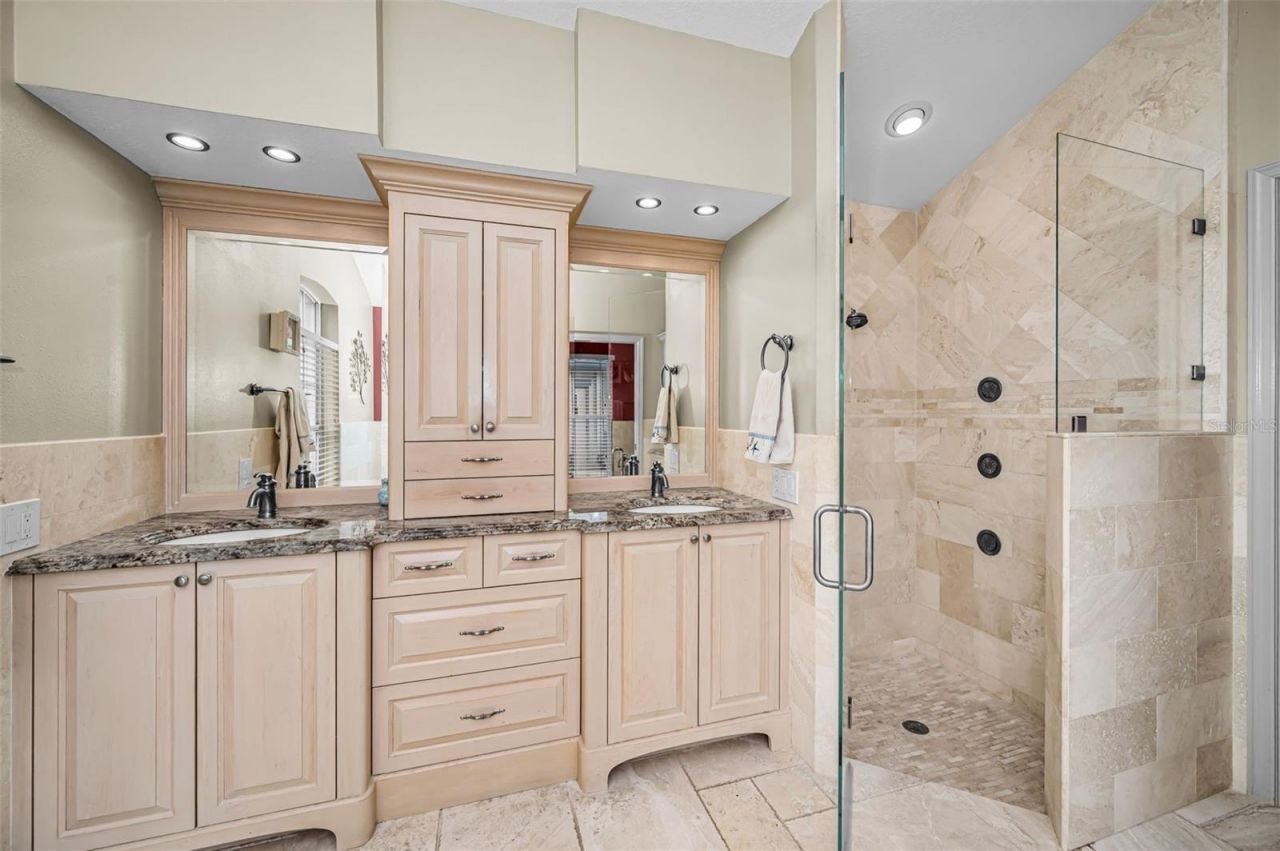 4084 Ligustrum Drive , Palm Harbor, FL 34685 Photo