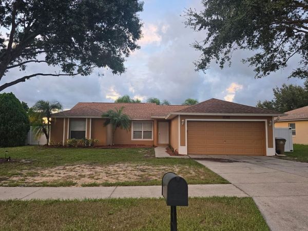 13303 PINYON DRIVE , CLERMONT, FL 34711