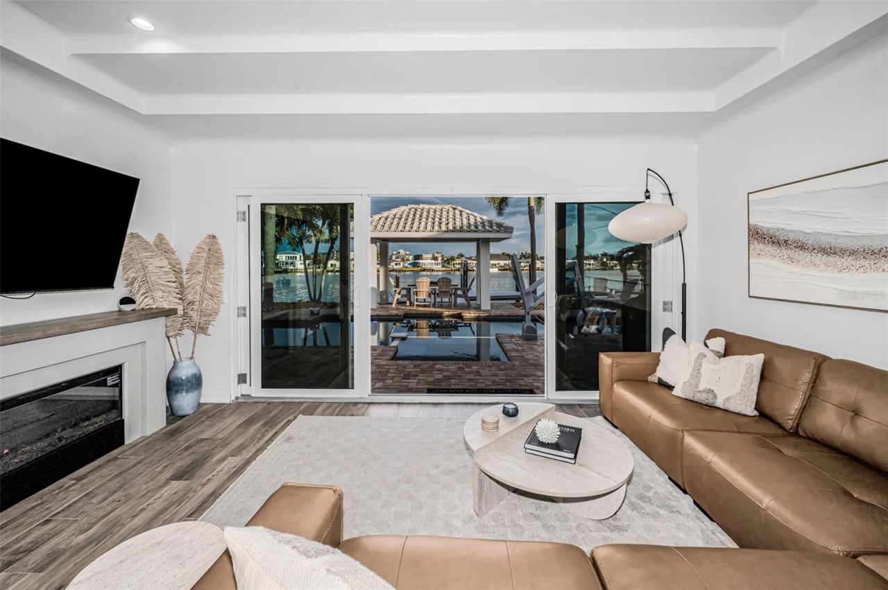 16353 Redington Drive, Redington Beach, FL 33708 Photo
