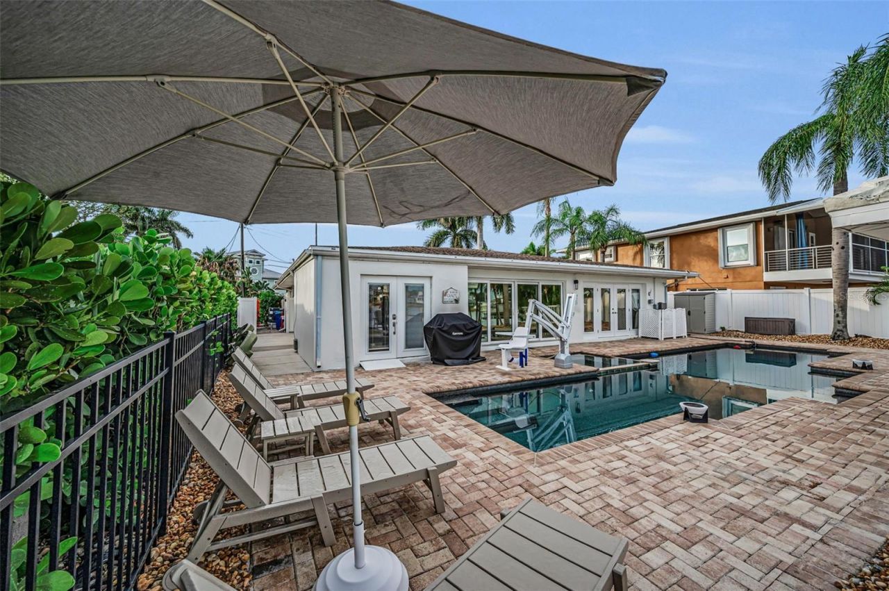 16353 Redington Drive, Redington Beach, FL 33708 Photo