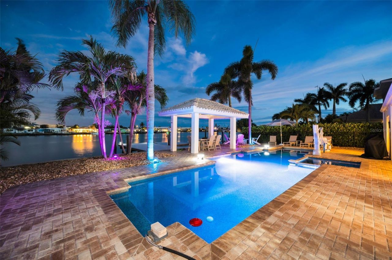 16353 Redington Drive, Redington Beach, FL 33708 Photo