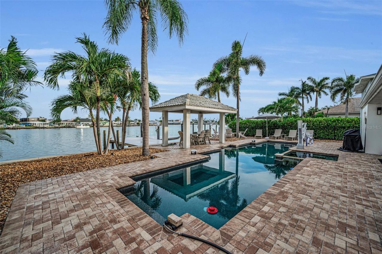16353 Redington Drive, Redington Beach, FL 33708 Photo
