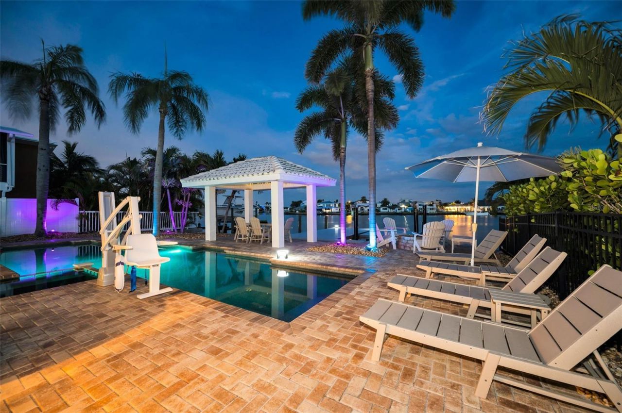 16353 Redington Drive, Redington Beach, FL 33708 Photo