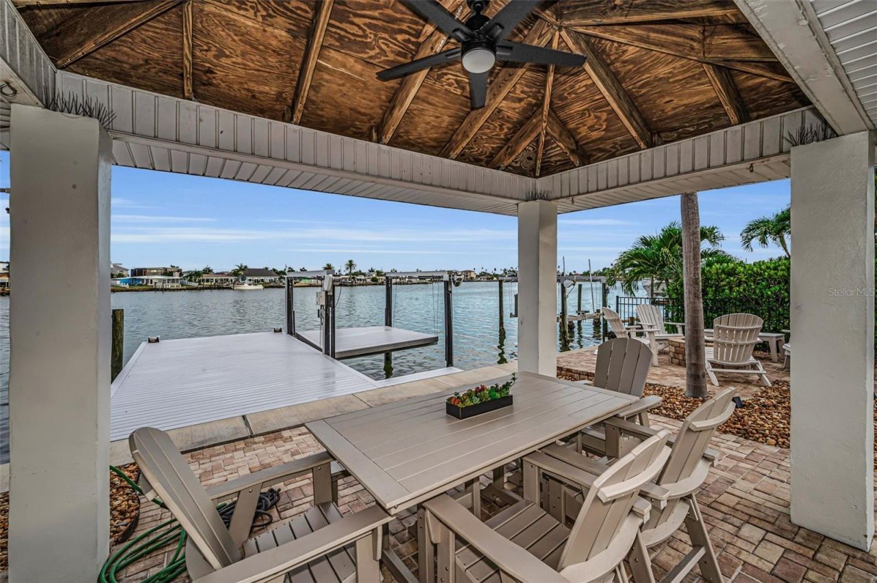16353 Redington Drive, Redington Beach, FL 33708 Photo