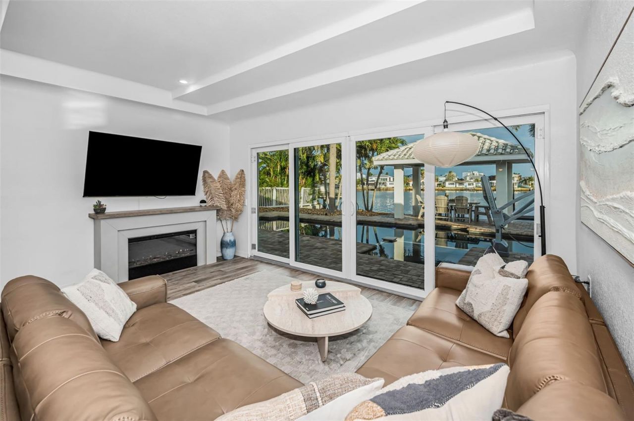 16353 Redington Drive, Redington Beach, FL 33708 Photo