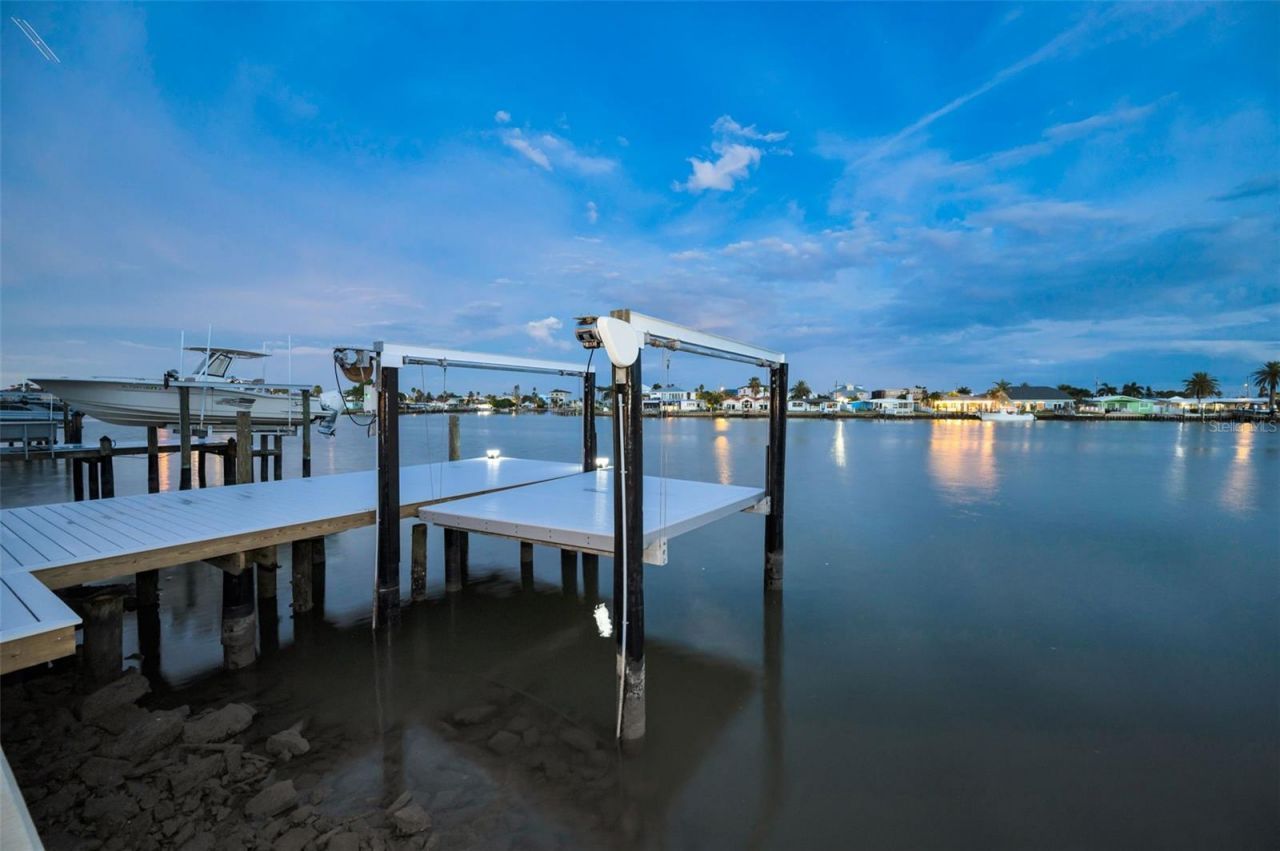 16353 Redington Drive, Redington Beach, FL 33708 Photo
