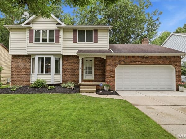 192 Greengage Circle , East Amherst, NY 14051