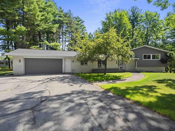 540 JACKSON COURT, Peshtigo, WI 54157