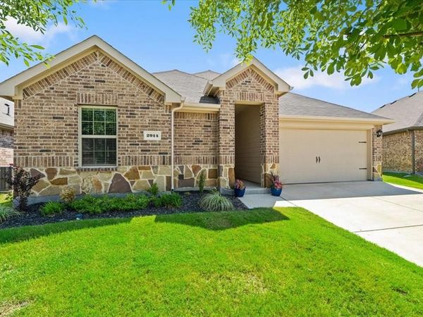 2914 Baldwin Lane, Ennis, TX 75119