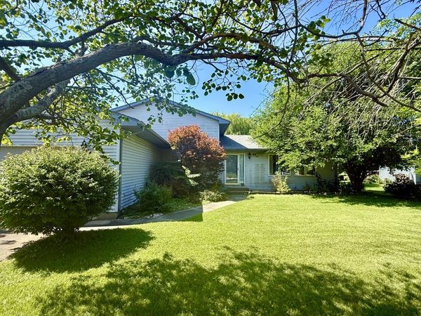 269 Brookside Drive , Paw Paw, IL 61353