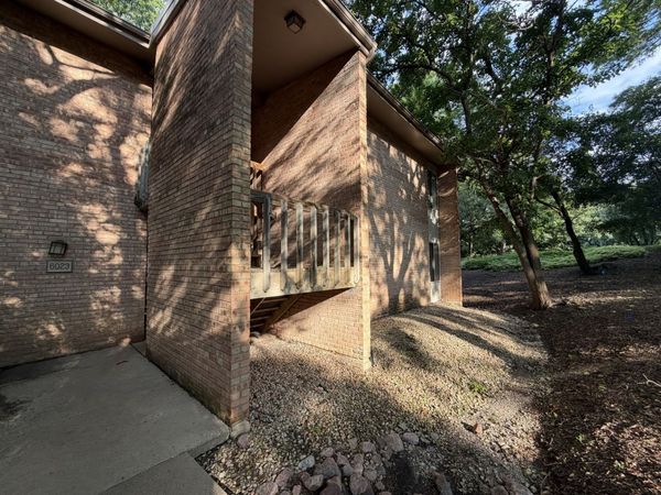 6023 Forest View Road, Unit 1F, Lisle, IL 60532