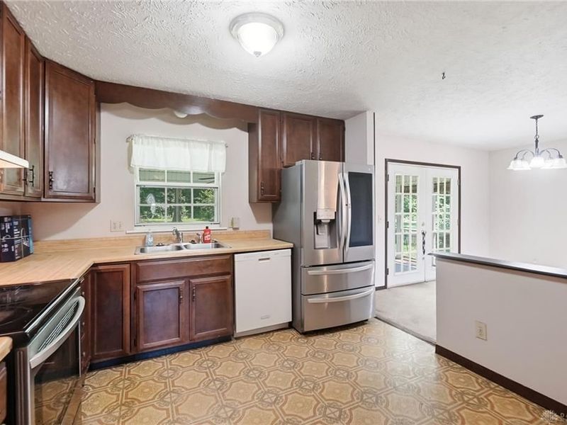 330 E Main Street, South Vienna, OH 45369 Photo 15
