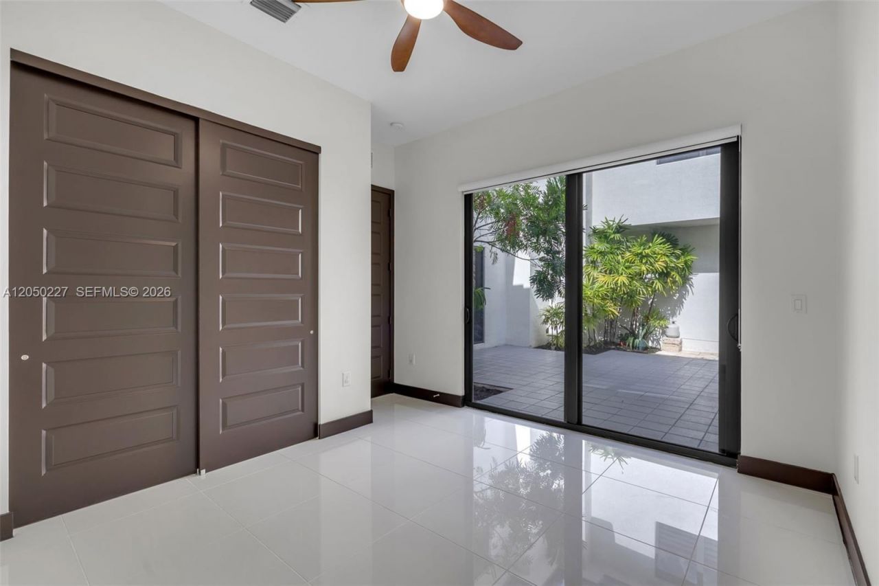 15455 NW 88th Ct , Miami Lakes, FL 33018 Photo