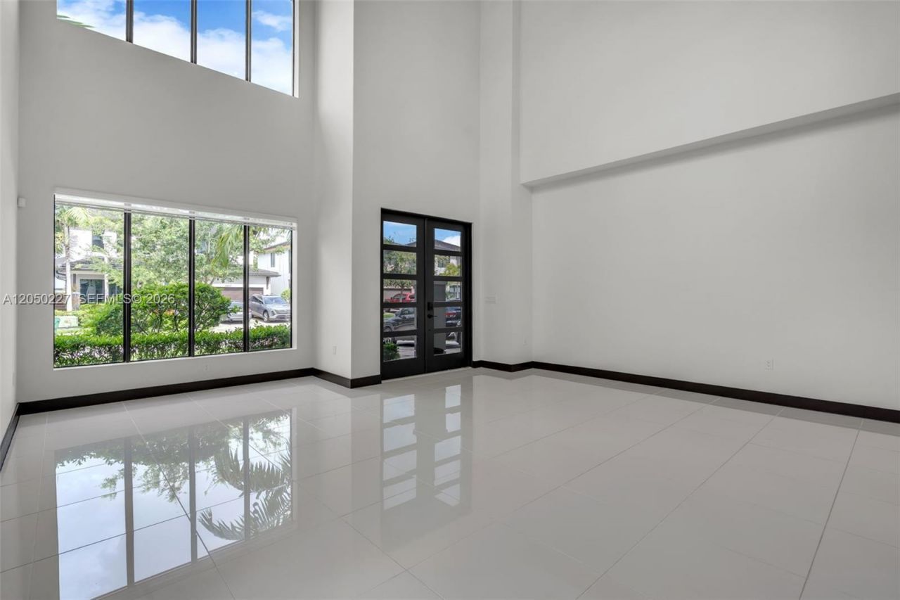 15455 NW 88th Ct , Miami Lakes, FL 33018 Photo
