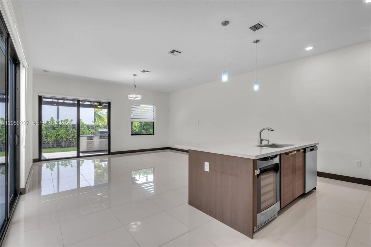 15455 NW 88th Ct , Miami Lakes, FL 33018 Photo