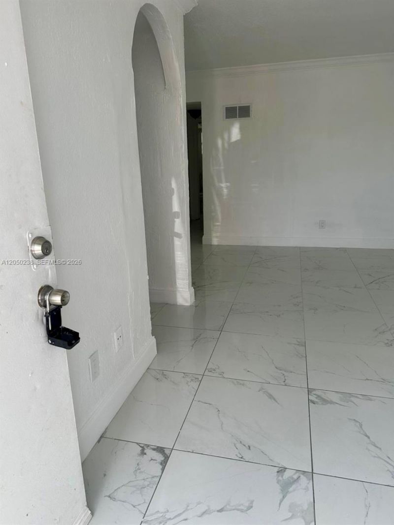 7101 SW 89th Ct , Unit 104, Miami, FL 33173 Photo