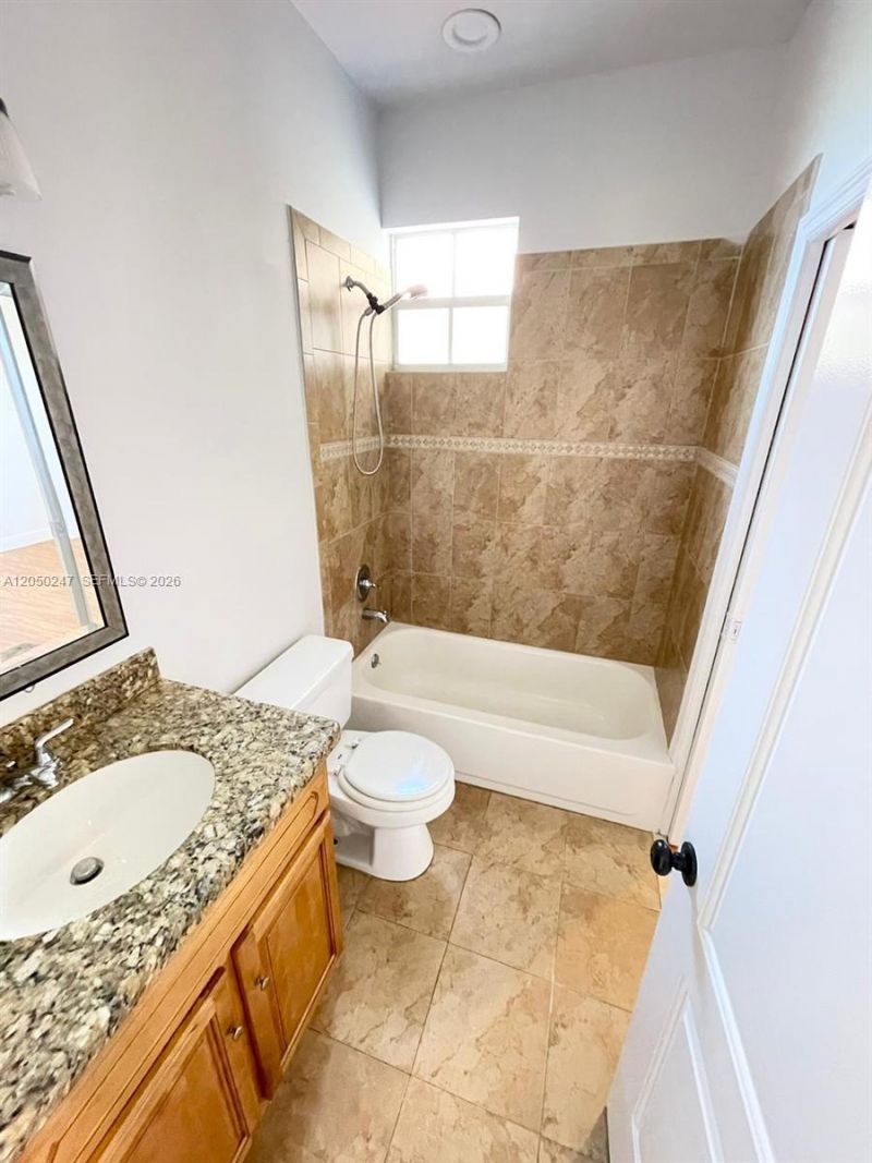 2307 Washington St, Unit 4, Hollywood, FL 33020 Photo