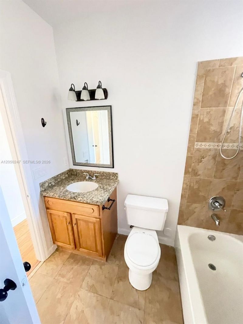 2307 Washington St, Unit 4, Hollywood, FL 33020 Photo